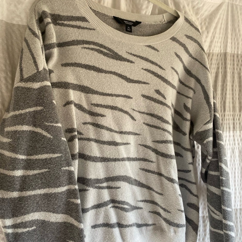 Simply Vera Vera Wang Sweater XL